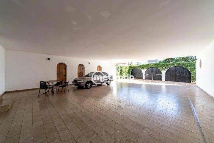 Casa à venda com 5 quartos, 854m² - Foto 3