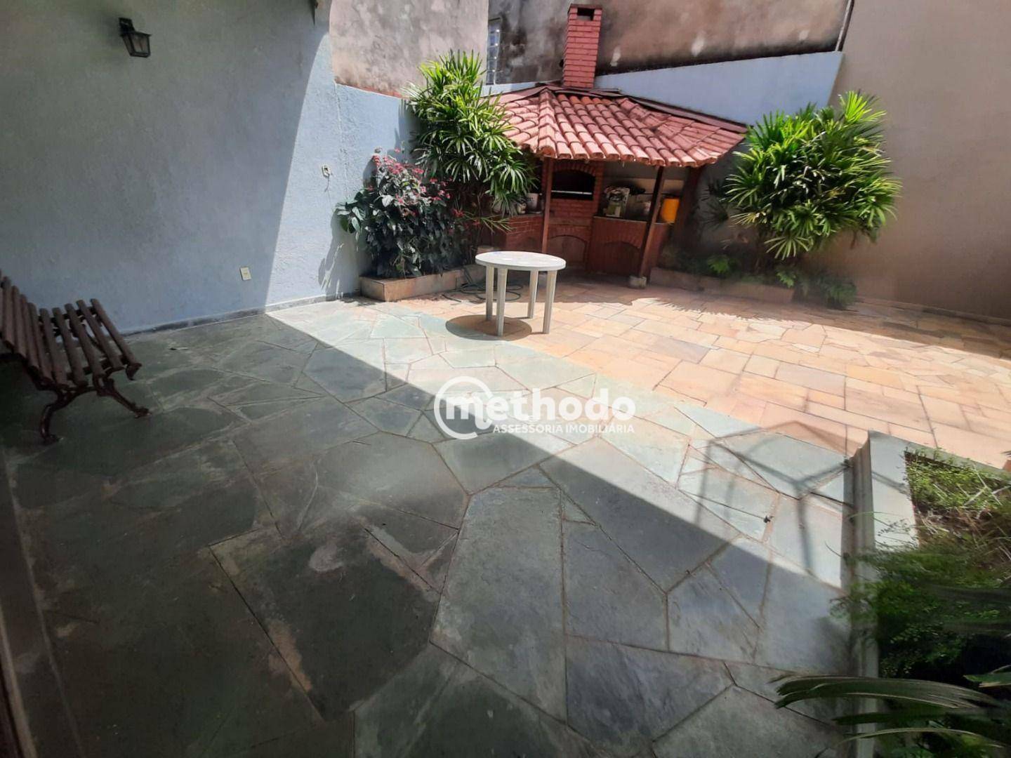 Casa à venda com 3 quartos, 337m² - Foto 12