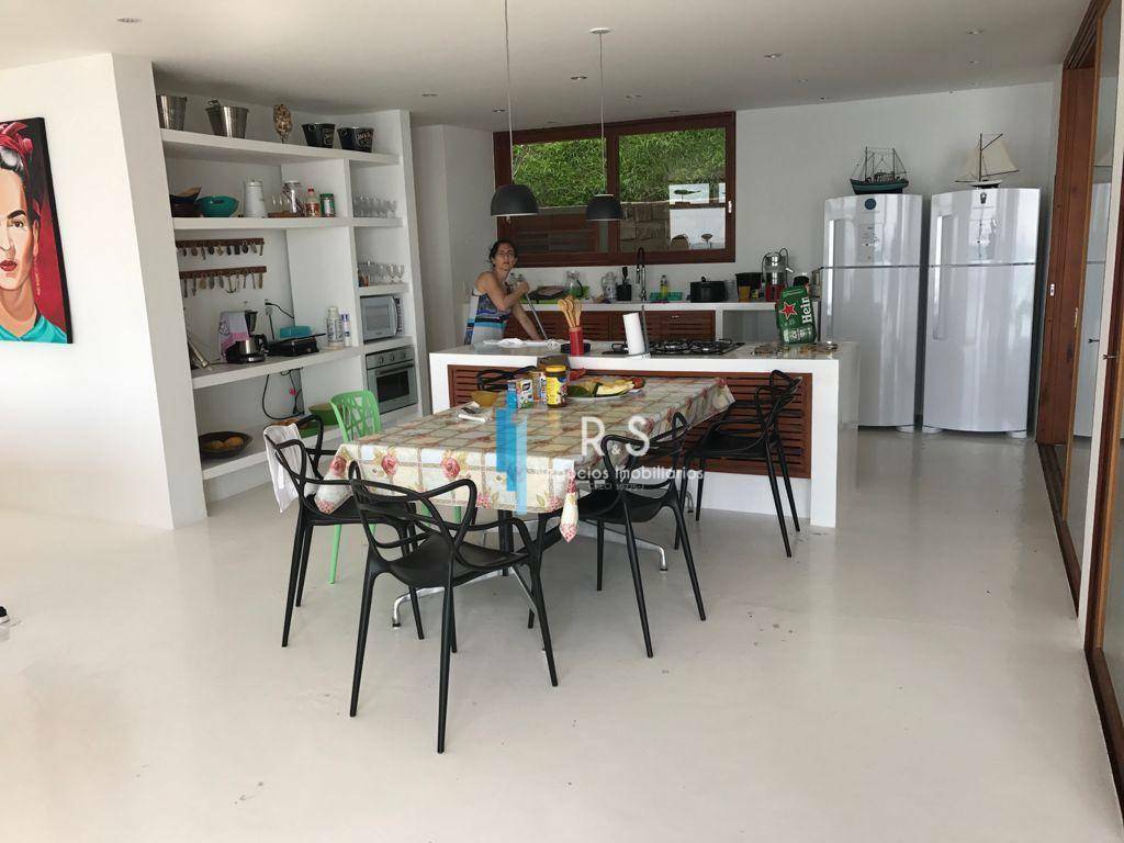 Casa à venda com 6 quartos, 340m² - Foto 14