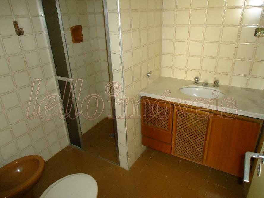 Apartamento para alugar com 3 quartos, 98m² - Foto 12