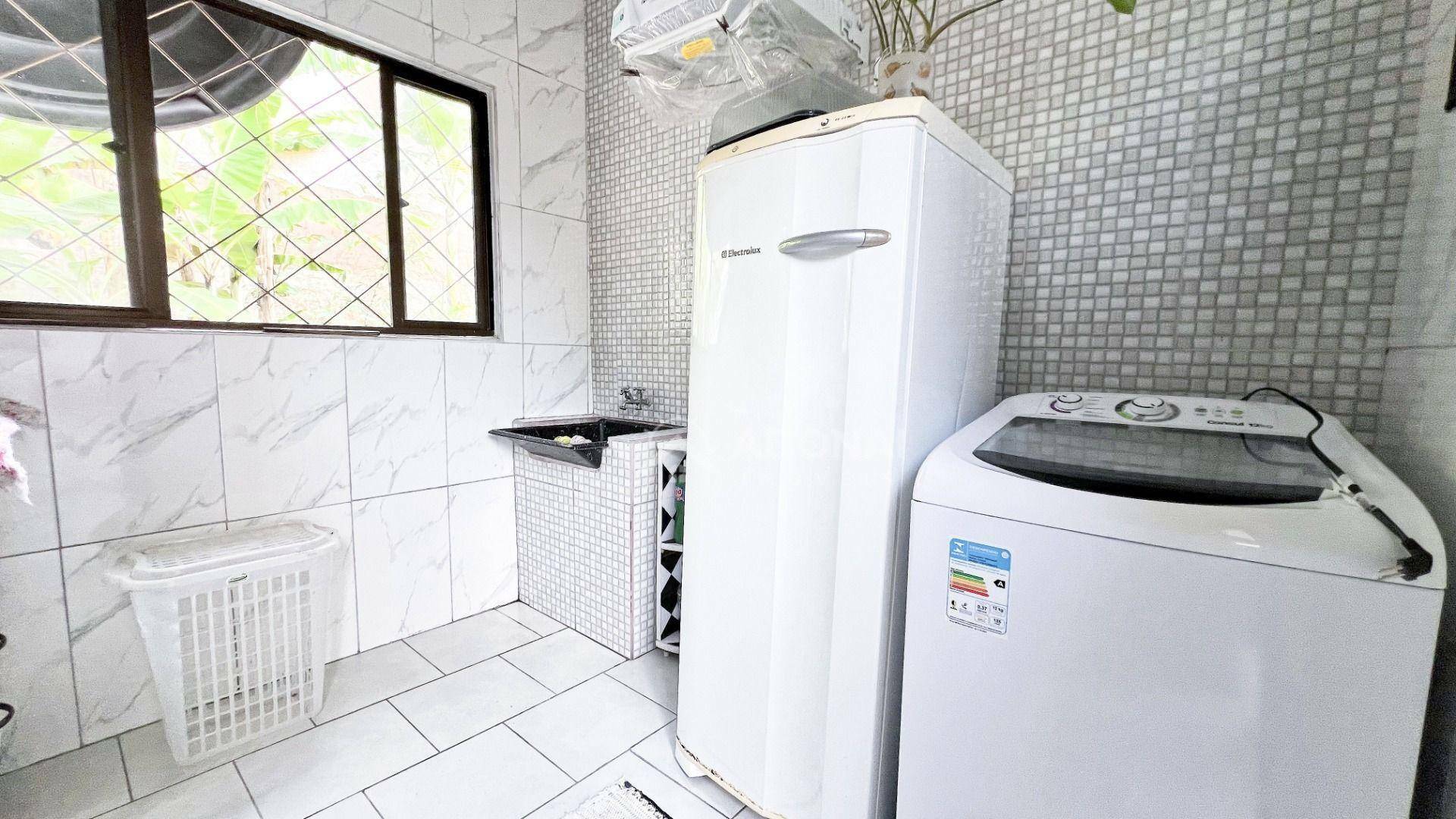 Casa à venda com 4 quartos, 251m² - Foto 38