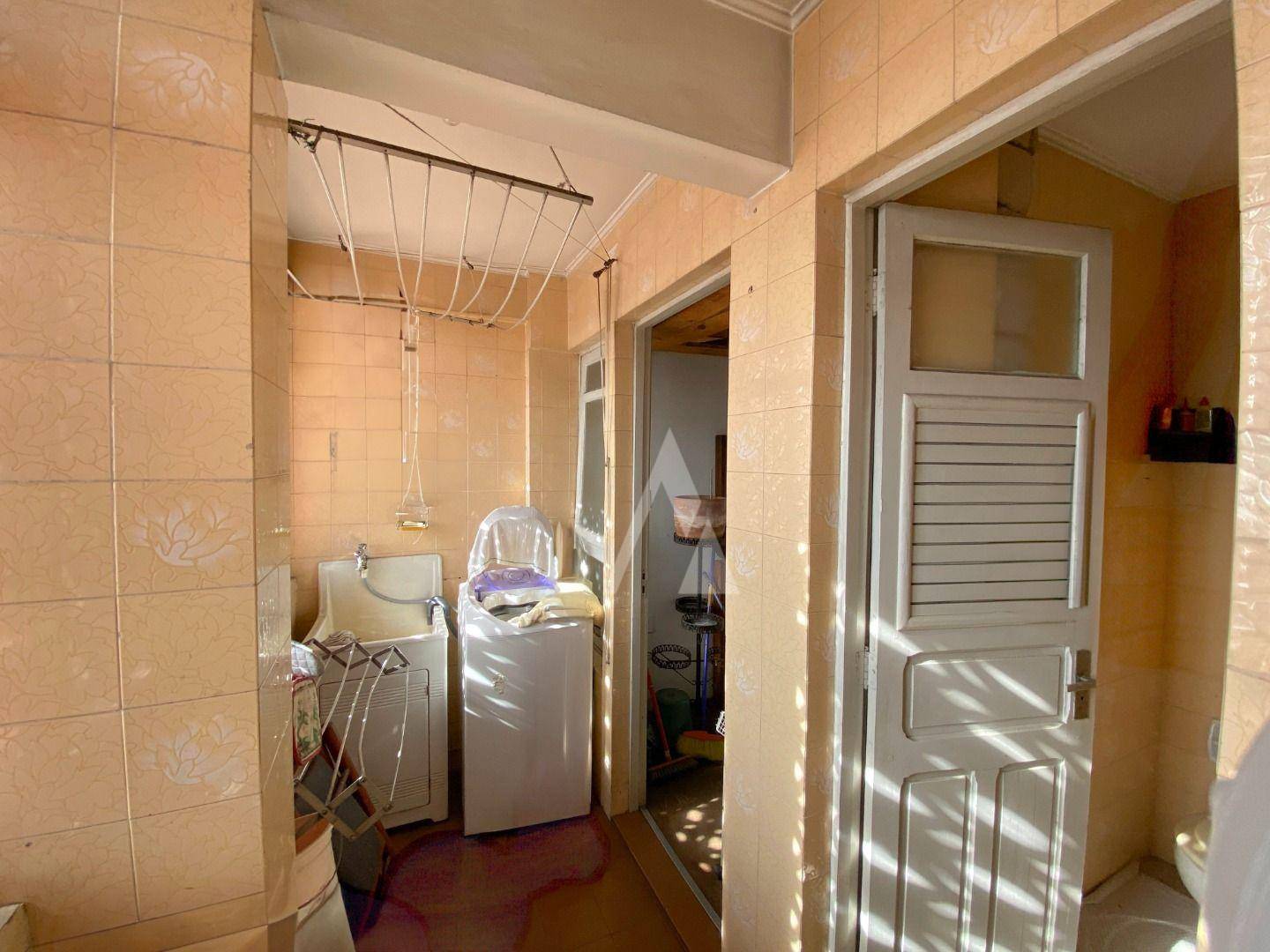 Apartamento para alugar com 3 quartos, 137m² - Foto 13