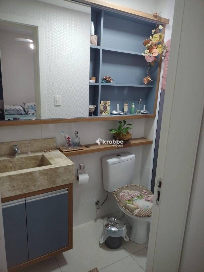 Apartamento à venda com 3 quartos, 97m² - Foto 8