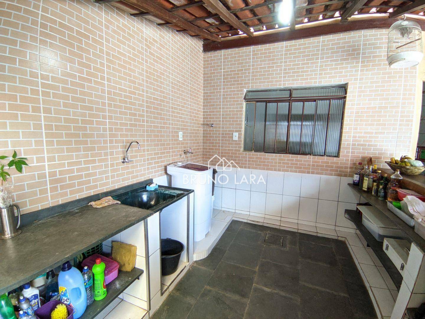 Casa à venda com 3 quartos, 90m² - Foto 30