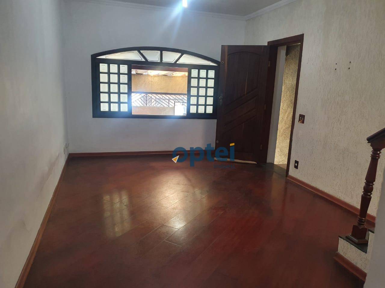 Sobrado à venda com 4 quartos, 98m² - Foto 1