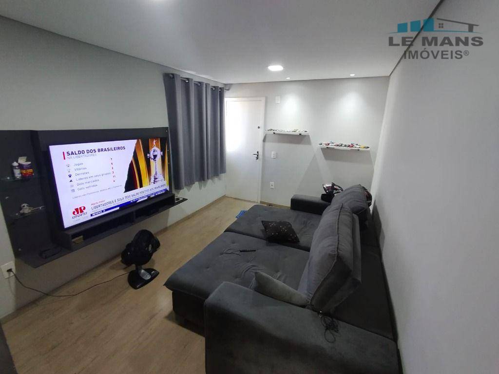 Apartamento à venda com 2 quartos, 44m² - Foto 3