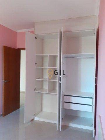 Apartamento à venda com 2 quartos, 66m² - Foto 2