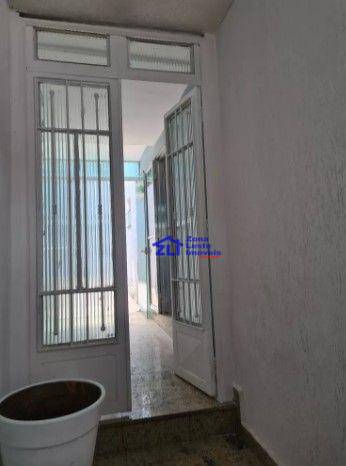 Sobrado à venda e aluguel com 4 quartos, 260m² - Foto 2