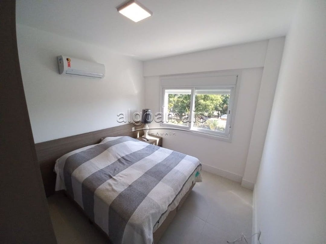 Apartamento à venda com 4 quartos, 135m² - Foto 13