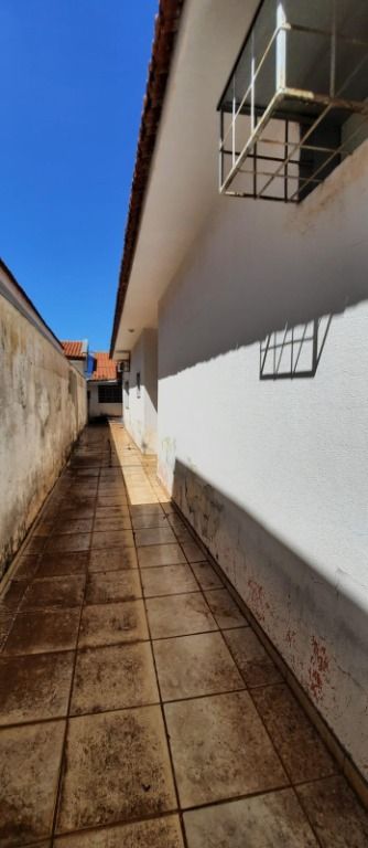 Casa à venda e aluguel com 3 quartos, 147m² - Foto 27