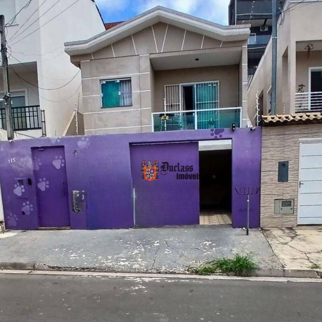 Casa à venda com 3 quartos, 109m² - Foto 1