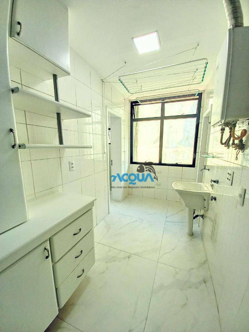 Apartamento à venda com 4 quartos, 235m² - Foto 17