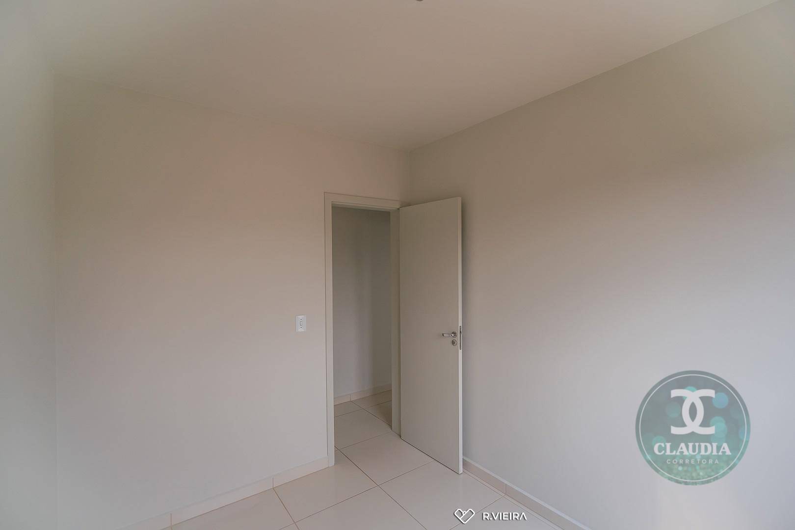 Apartamento à venda com 2 quartos, 95m² - Foto 11