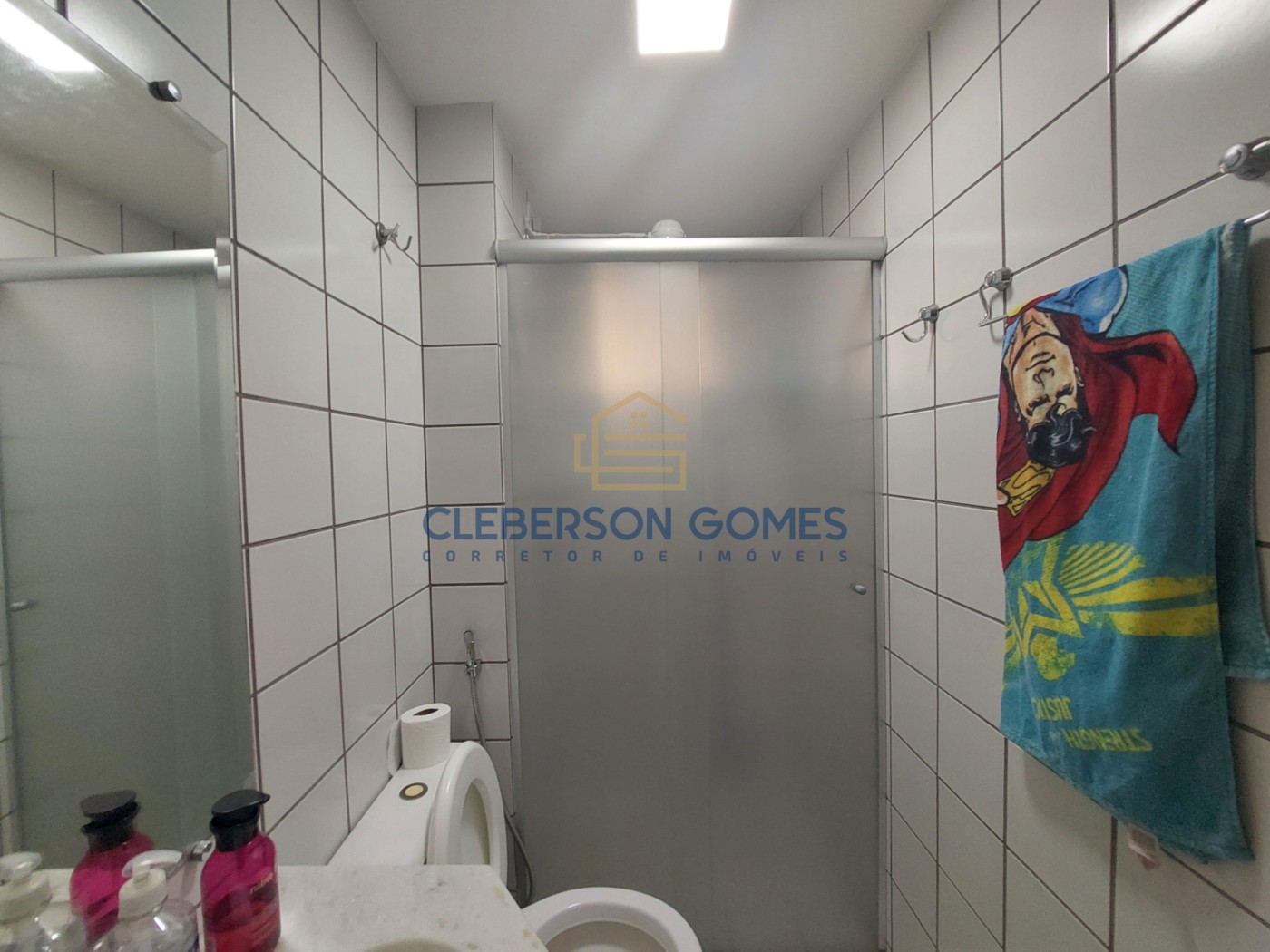Apartamento à venda com 2 quartos, 70m² - Foto 10