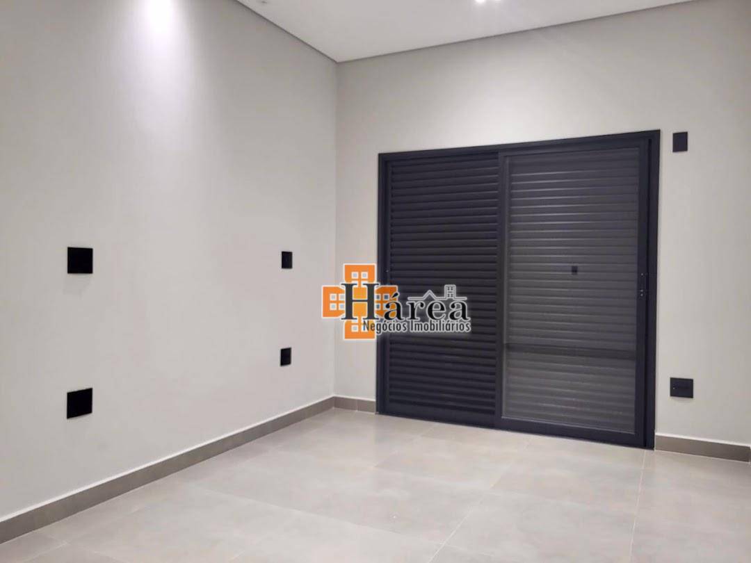 Casa de Condomínio à venda com 3 quartos, 172m² - Foto 4
