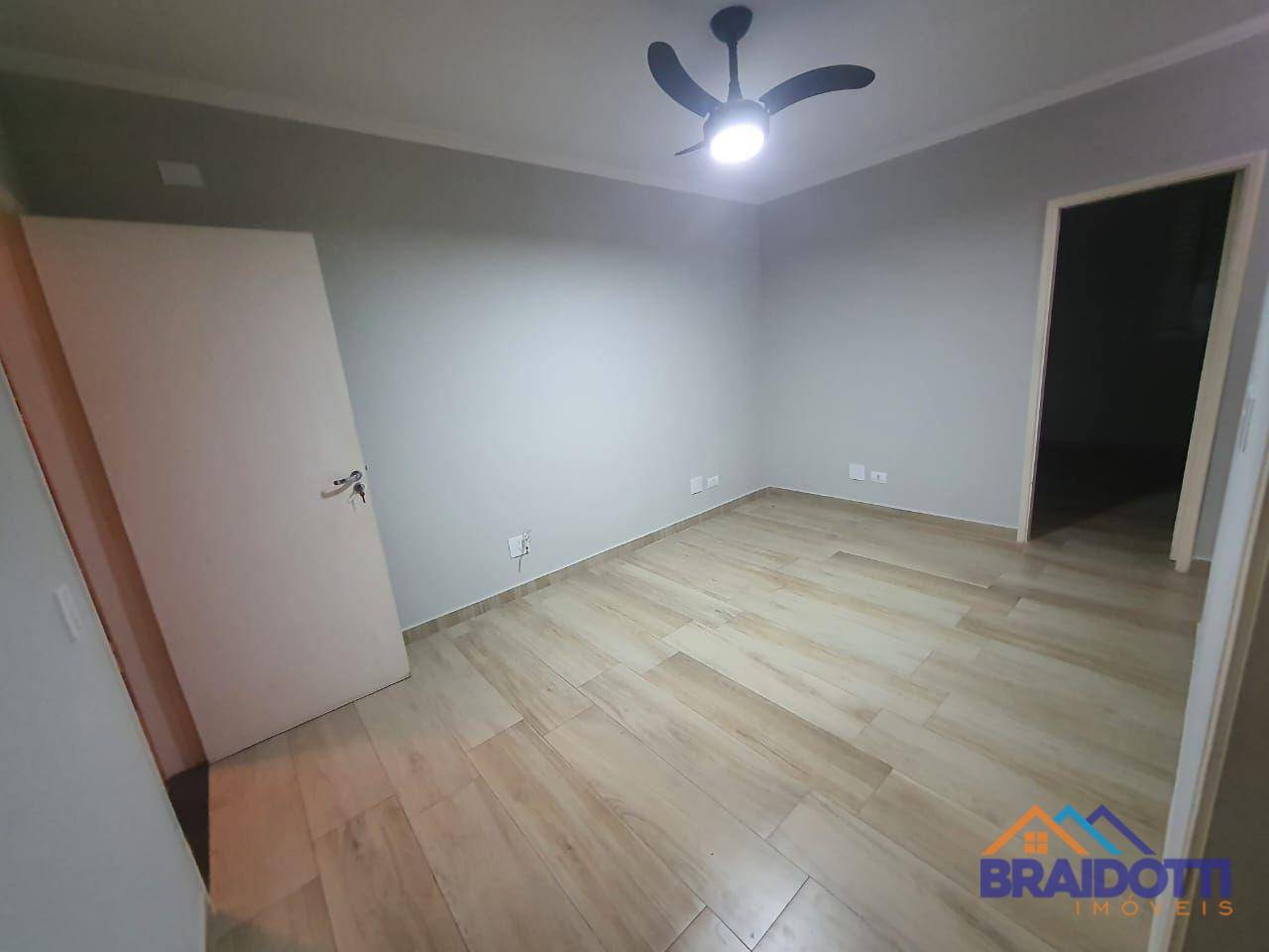 Apartamento à venda com 2 quartos, 50m² - Foto 2