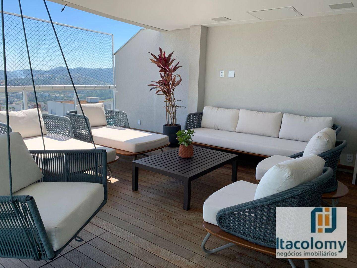 Apartamento à venda com 3 quartos, 212m² - Foto 2