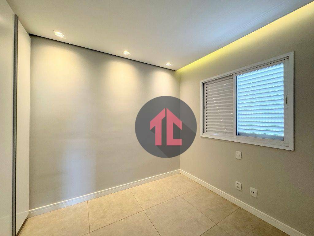 Apartamento para alugar com 2 quartos, 66m² - Foto 12