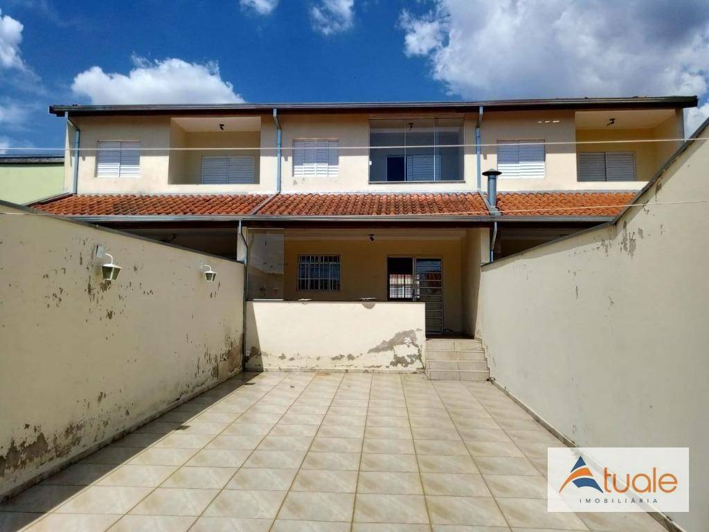 Casa à venda com 8 quartos, 255m² - Foto 1