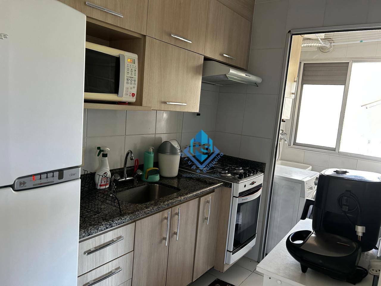 Apartamento à venda com 3 quartos, 60m² - Foto 6