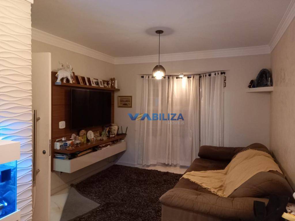 Sobrado à venda com 3 quartos, 120m² - Foto 1