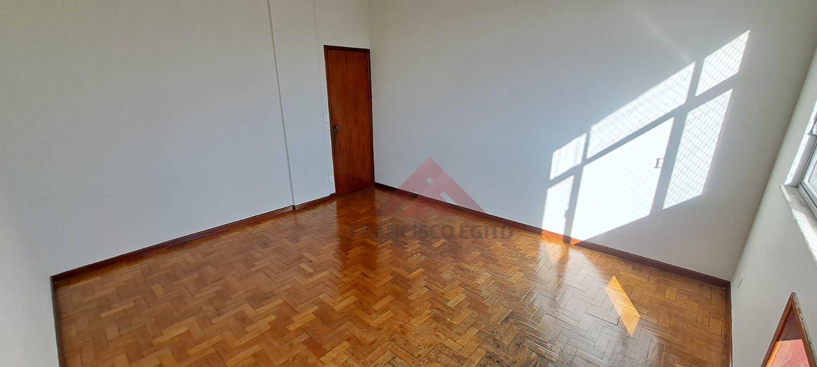 Apartamento para alugar com 2 quartos, 72m² - Foto 5
