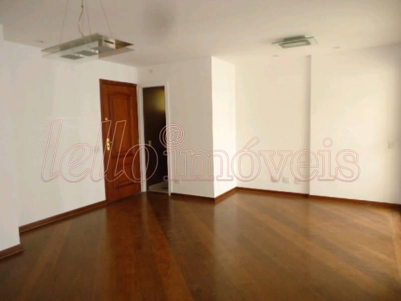 Apartamento para alugar com 3 quartos, 105m² - Foto 4