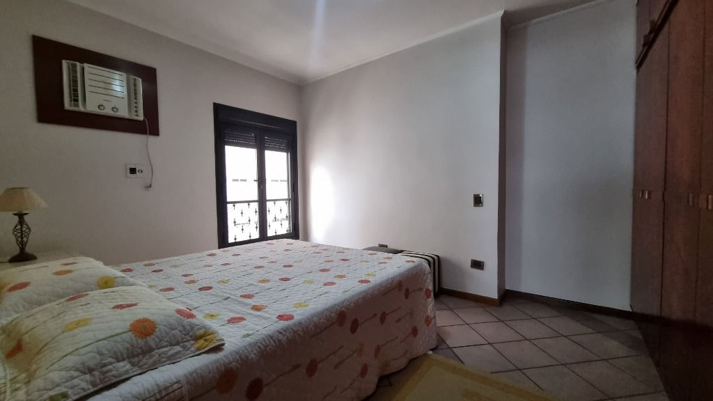 Apartamento à venda com 3 quartos, 130m² - Foto 11