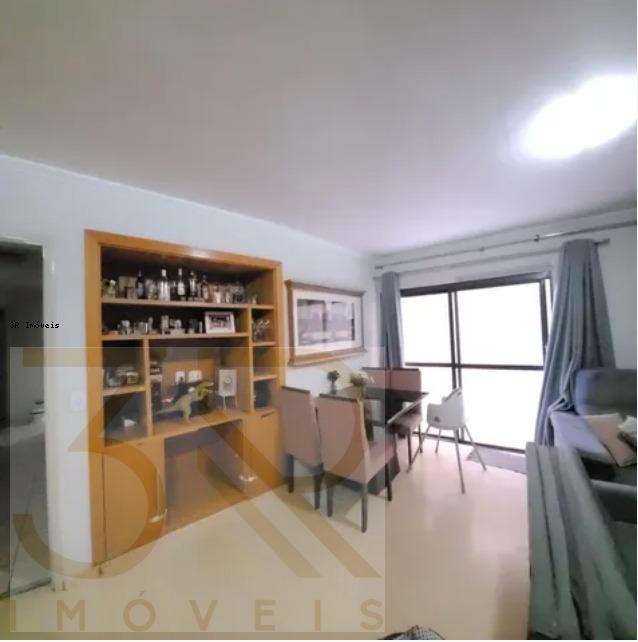 Apartamento à venda com 3 quartos, 106m² - Foto 3