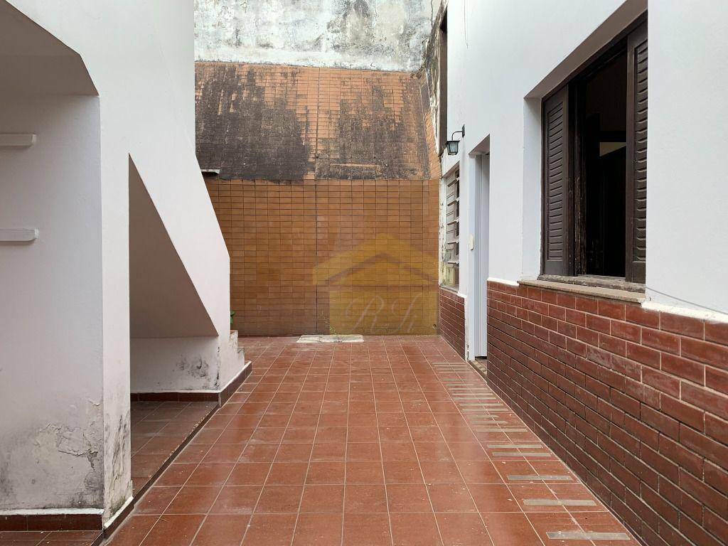 Casa à venda com 3 quartos, 230m² - Foto 16