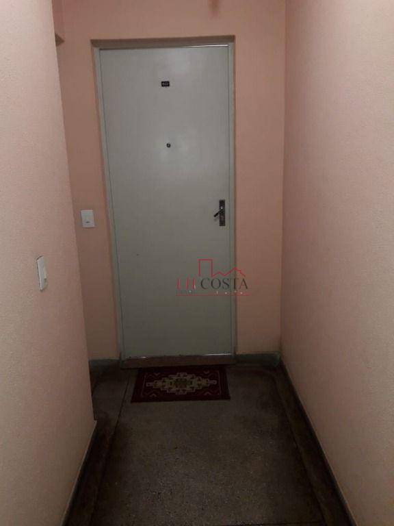 Apartamento para alugar com 2 quartos, 60m² - Foto 17