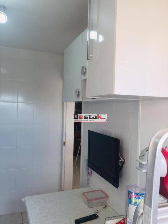 Apartamento à venda com 2 quartos, 54m² - Foto 2