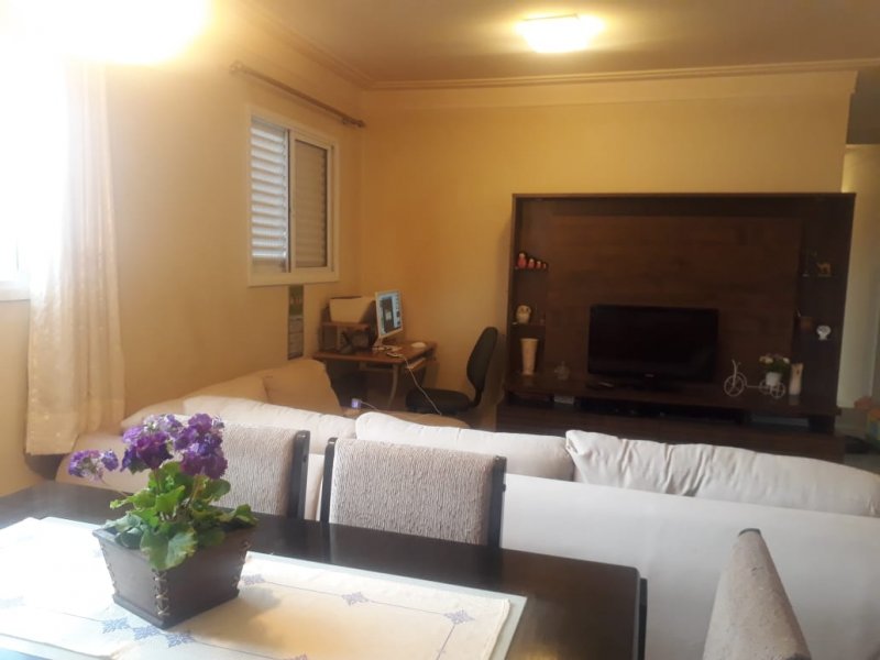 Apartamento à venda com 2 quartos, 57m² - Foto 1