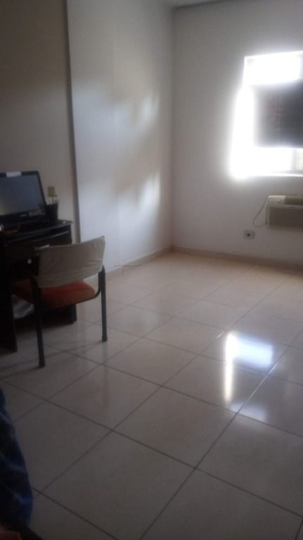 Apartamento à venda com 3 quartos, 106m² - Foto 7