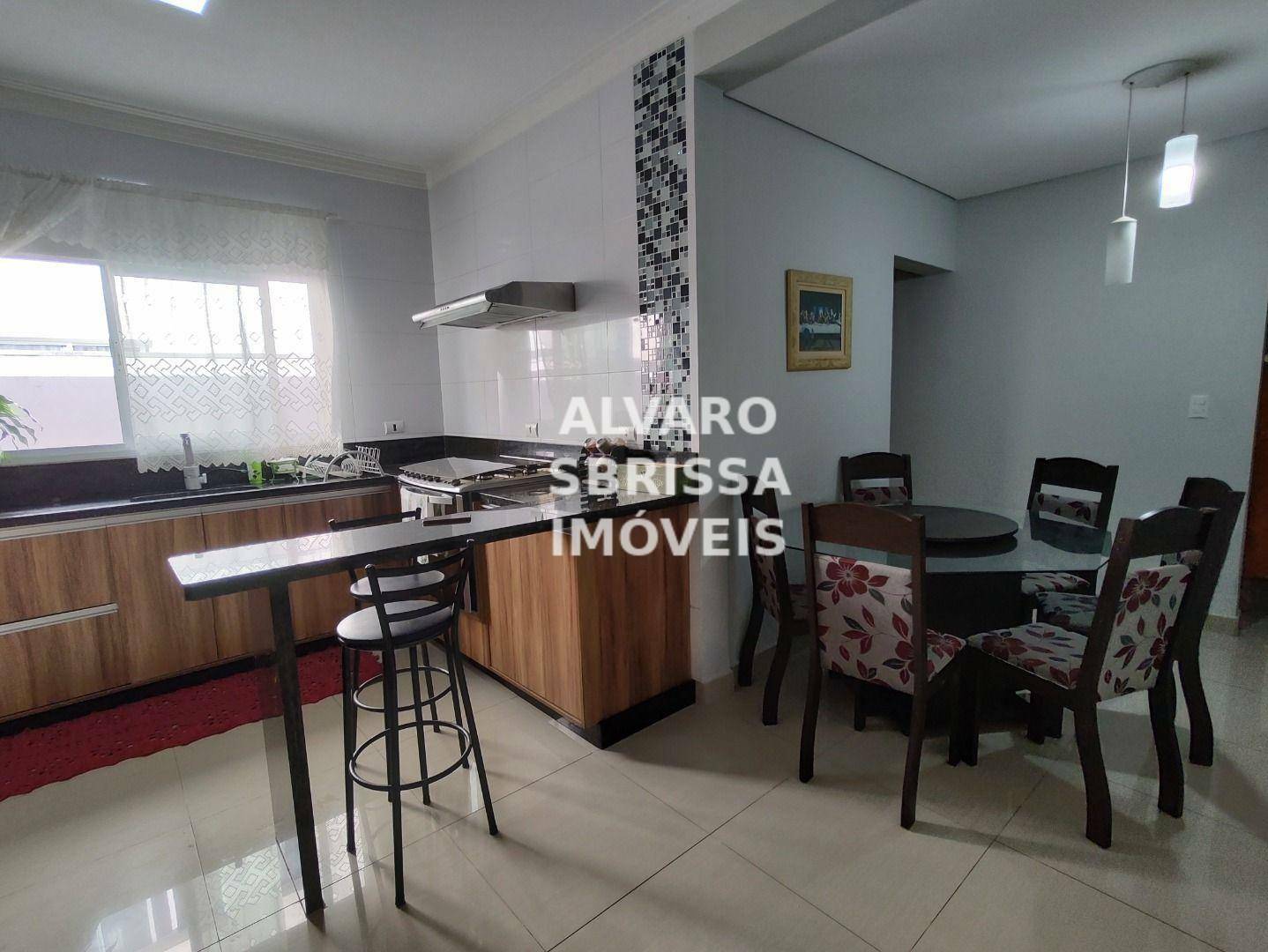 Casa à venda com 3 quartos, 160m² - Foto 8