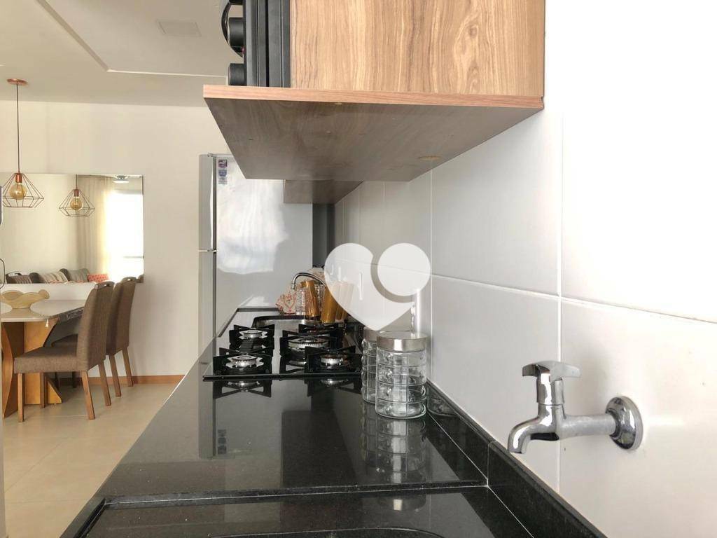 Apartamento à venda com 2 quartos, 70m² - Foto 15