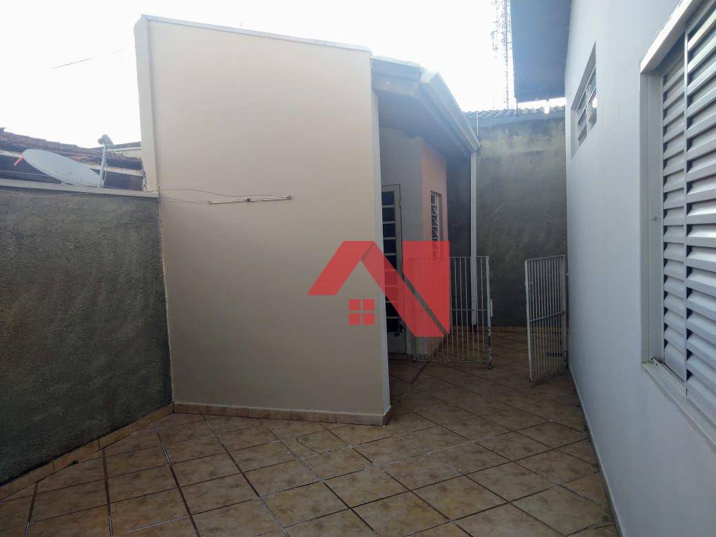 Casa à venda com 3 quartos, 110m² - Foto 3