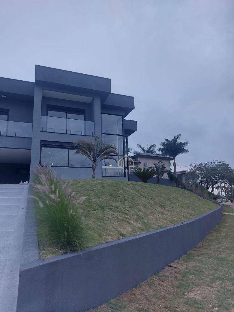 Casa de Condomínio à venda com 5 quartos, 475m² - Foto 4