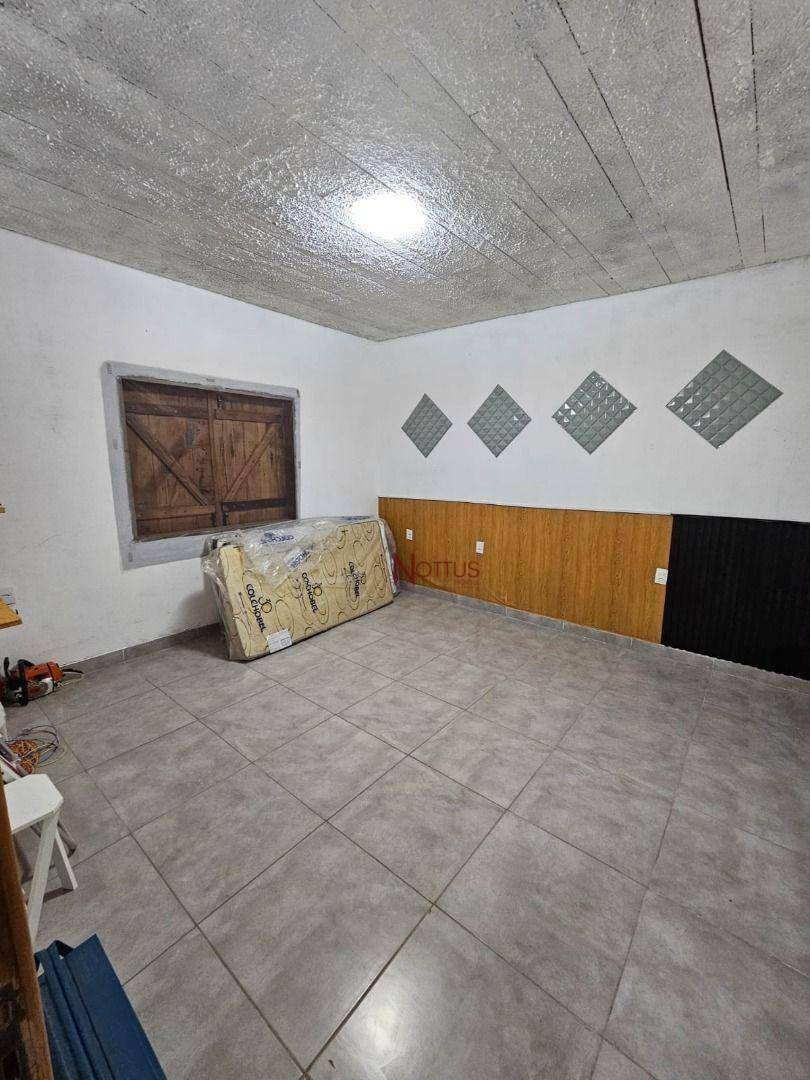 Casa à venda com 4 quartos, 350m² - Foto 9