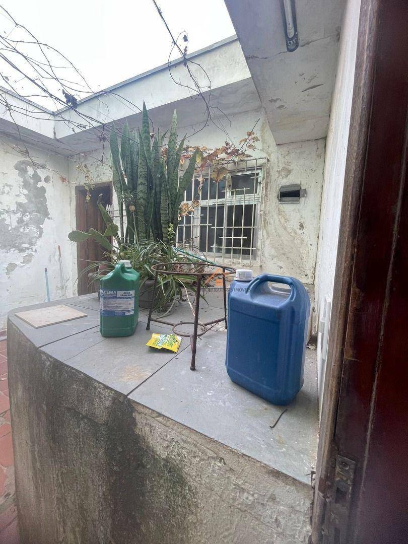 Casa para alugar com 5 quartos, 200m² - Foto 16