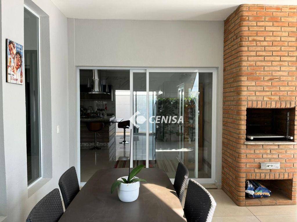 Casa de Condomínio à venda com 3 quartos, 220m² - Foto 47