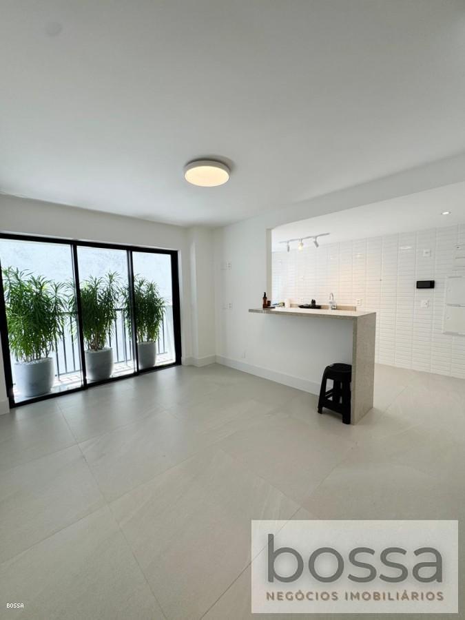 Apartamento à venda com 3 quartos, 82m² - Foto 1