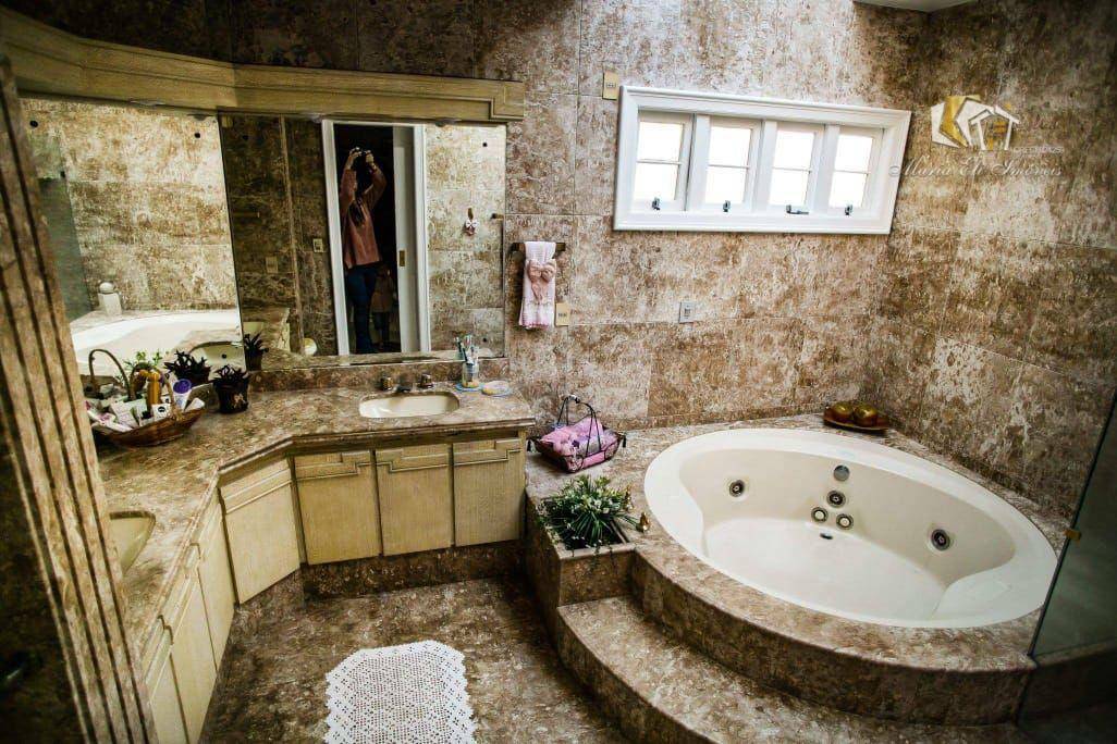 Casa à venda e aluguel com 4 quartos, 425m² - Foto 8