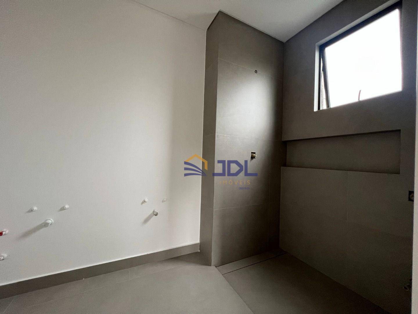 Apartamento à venda com 4 quartos, 218m² - Foto 11