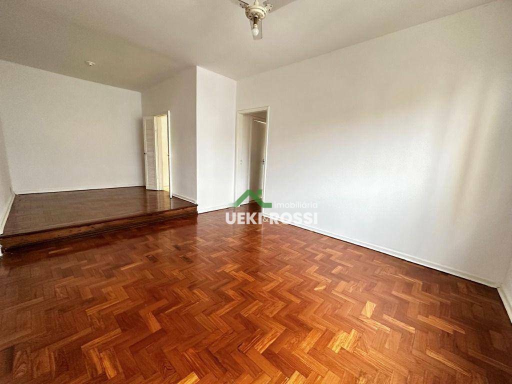 Apartamento à venda com 3 quartos, 84m² - Foto 4