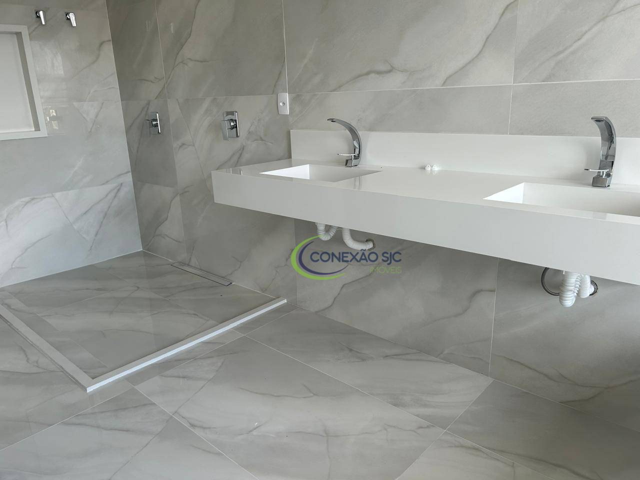 Sobrado à venda com 4 quartos, 350m² - Foto 14