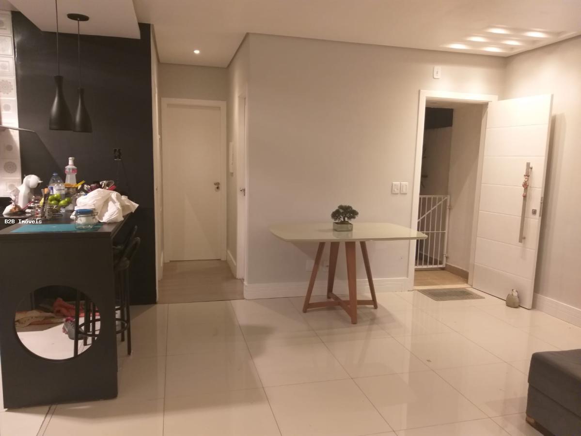 Casa à venda com 2 quartos, 67m² - Foto 13