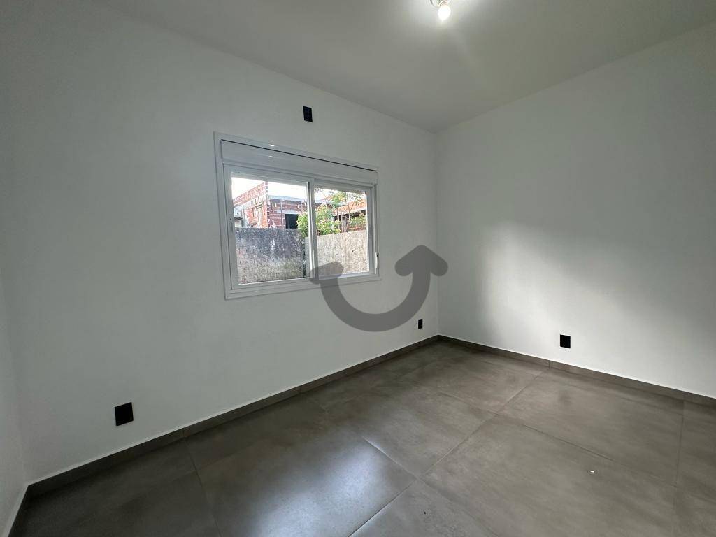 Casa à venda com 3 quartos, 123m² - Foto 2