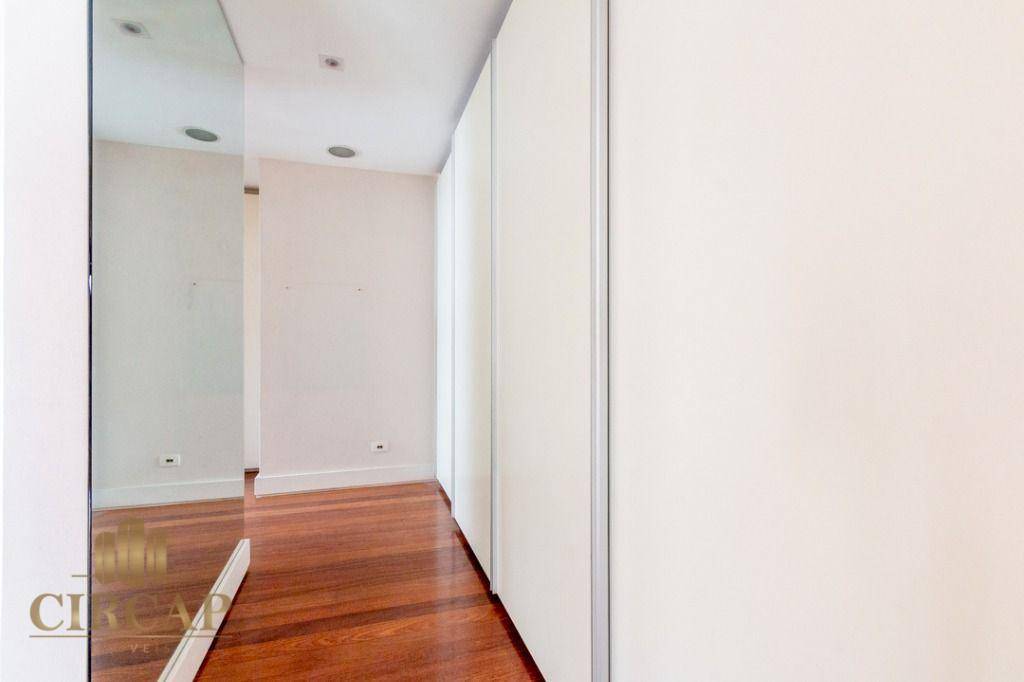 Apartamento à venda com 4 quartos, 211m² - Foto 8