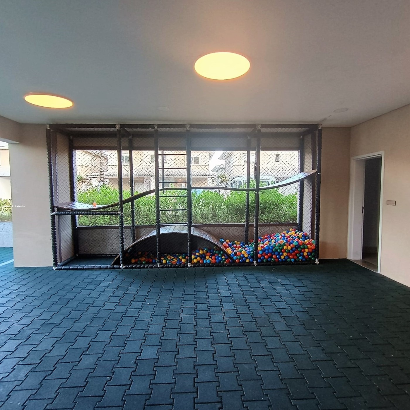 Apartamento para alugar com 3 quartos, 90m² - Foto 18